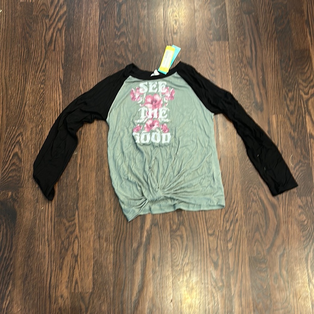 LOVE GLAM GIRL BLACK AND GREEN “SeeTheGood” LONG SLEEVE TOP SIZE 12